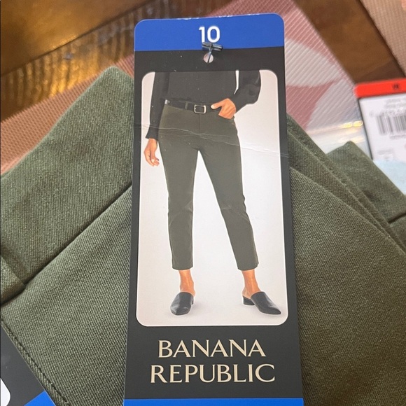 Banana Republic Forest Green Straight Cropped Pants - Picture 3 of 5